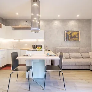  Appartamento Cairoli 9 By