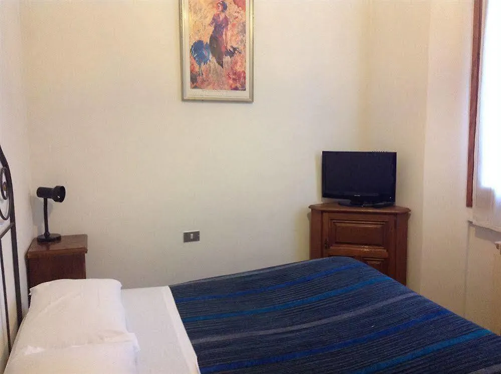 ** Guest house Riva Reno Guesthouse Bologna Italy