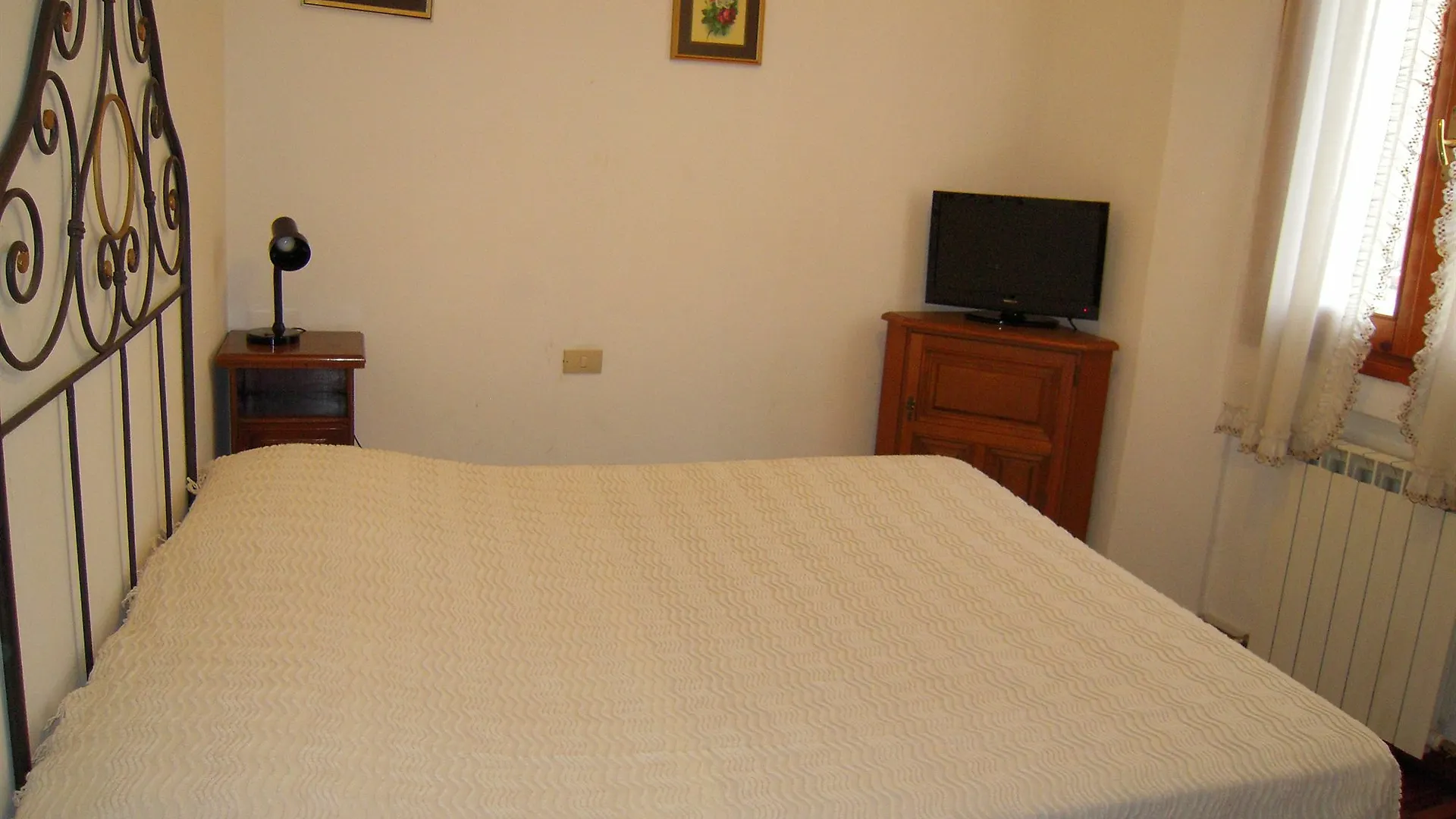 Riva Reno Guesthouse Bologna 2*,  Italy